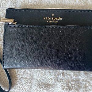 kate spade Staci Medium Wristlet